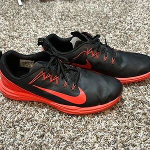 Men’s Nike golf shoes